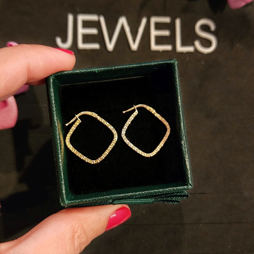 SOLD: 18K Real Saudi Gold Square or Diamond Loop Earring